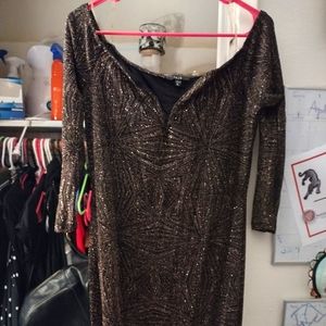 Slim off shoulder on shoulder dress